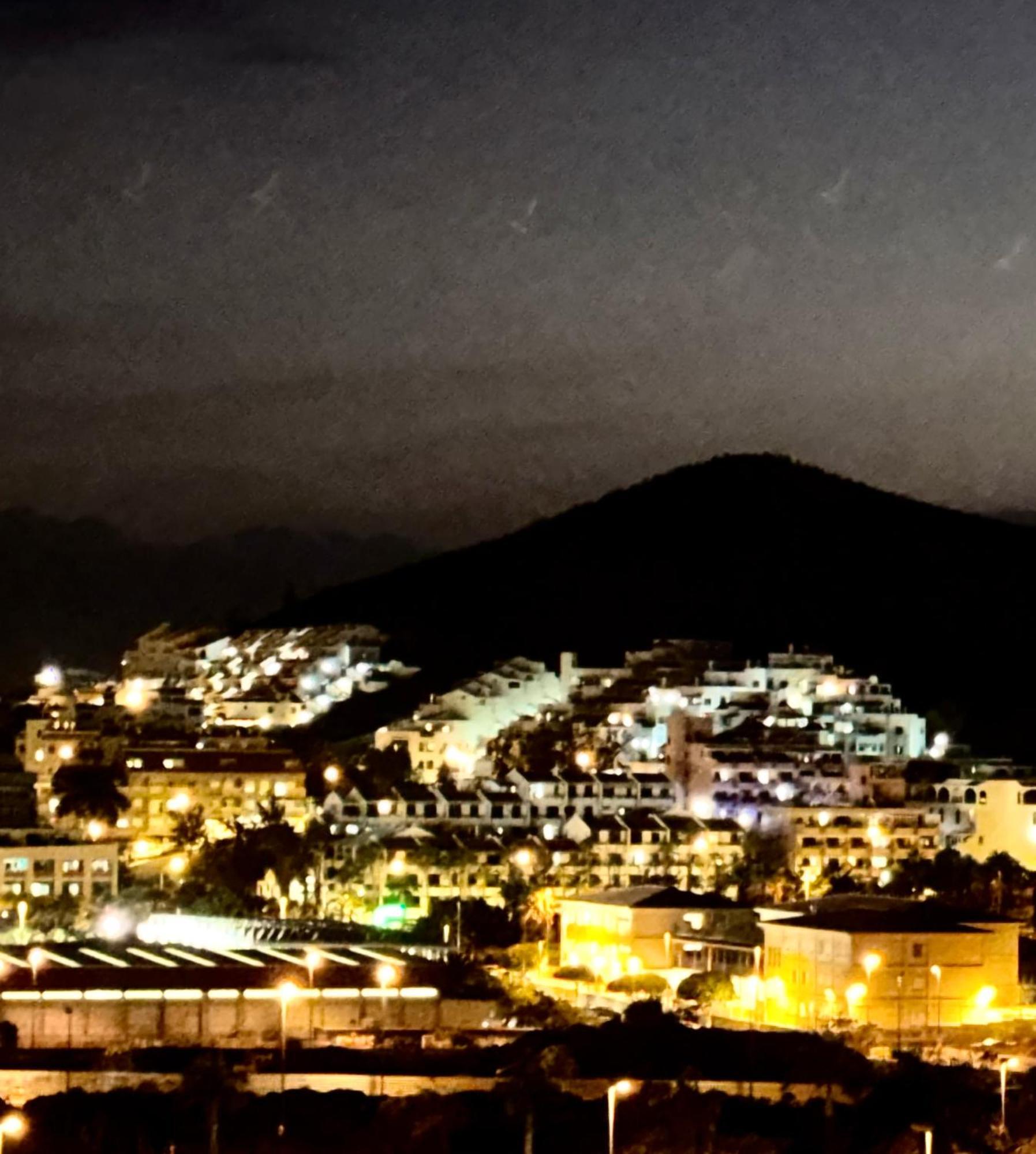 Happy Granada Apartment Los Cristianos  Bagian luar foto