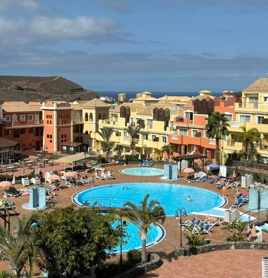 Happy Granada Apartment Los Cristianos  Bagian luar foto